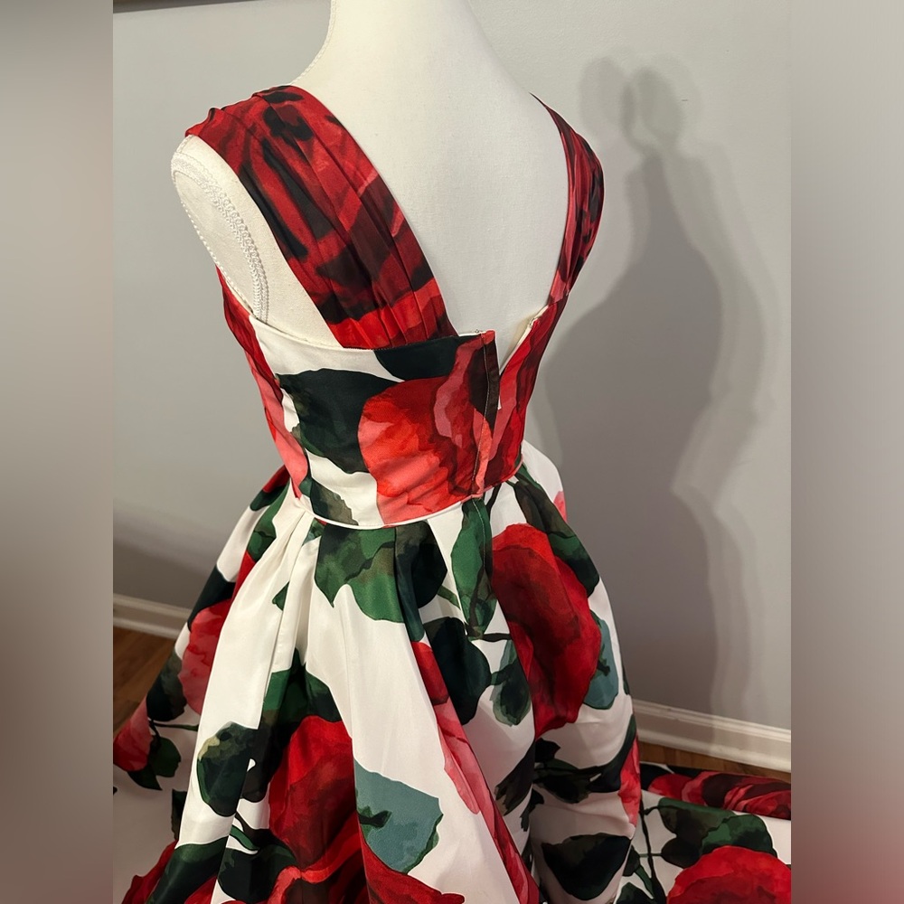 Sherri Hill Red and White Floral Prom Dress ROSES - Picture 9 of 16